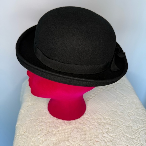 Vintage Dobbs Elfin Black‎ Bowler Hat